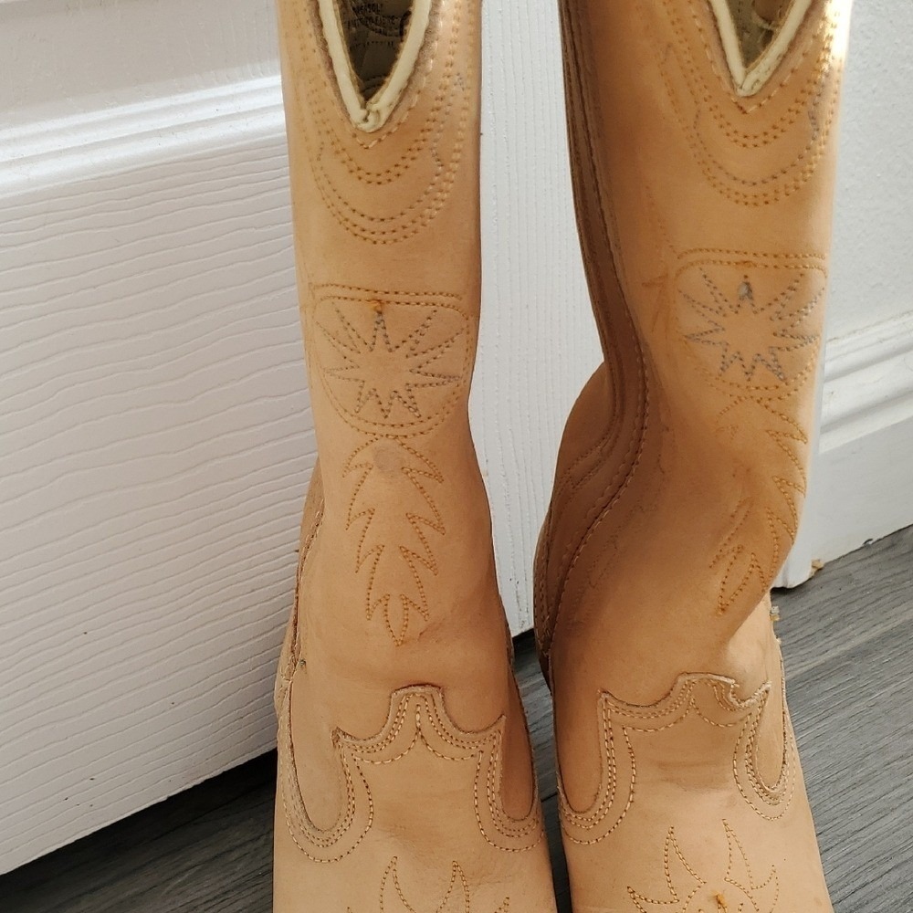 ACME Tan Heeled Boots (SIZE 6M) BOHO/Western/RETRO/Shabby Chic/Summer Vibes - Picture 3 of 11